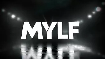 Мамочка друга меня успокаивает