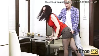 Сейчас покажу как трахать русских репетиторш