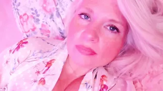 Милфа по настоящему кончает