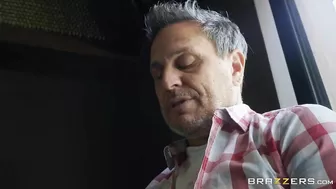 Все забрызгала своим анальным сквиртом