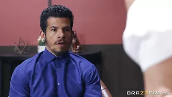 Вылизал пилотку хорошо, только тогда получил работу