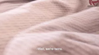 Как же она похожа на мою жену