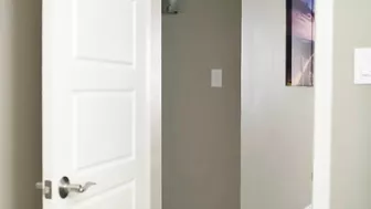 Сестра моего друга много мастурбирует