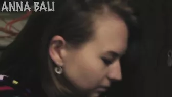 Ремонтник телефонов и Anna Bali