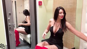 Смотрю на оргазм русской проститутки