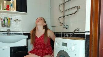 Испытала оргазм от отца своей подруги в туалете