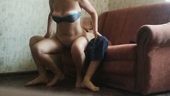 Трахнул свою мачеху и даже снял это на скрытую камеру