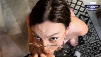 Ты что дрочил на меня? Это невиданное хамство, я всё расскажу отцу