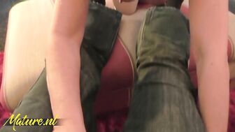 Зрелая англичанка, решилась отдаться на первом свидании