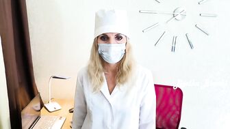 Мамочка-доктор переспала с другом своего сына