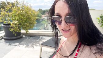 Мне нравится родинка моей мачехи