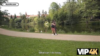 Отсосёшь у меня член в машине при своём парня, заплачу много денег