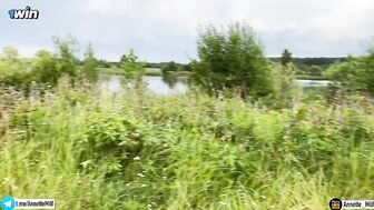 Мачеха пообещала пасынку показать свои дойки, если он отвезёт её искупаться