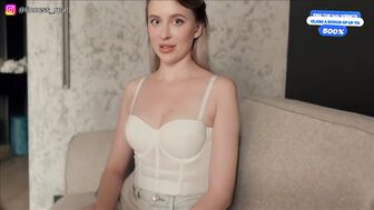 Молодая мачеха докопалась до меня со своими новыми шмотками