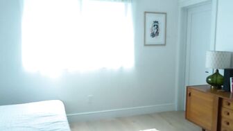 Французской милфушке вдруг понадобилась помощь пасынка