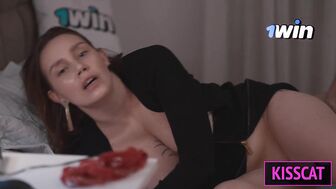 Русская мачеха намекала пасынку, что играть за компом не стоит, пока её муж в командировке