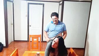 Толстая бразильянка внезапно изменила мужу на кухонном столе