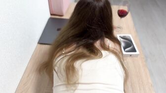 Пасынок, на что ты готов ради яблофона?