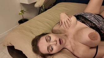 Артур, трахни меня еще глубже, дорогой! Пока моего мужа нет дома, я твоя!