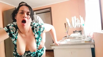 Настала пора удивлять толстую мачеху грубым кухонным аналом