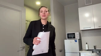 Если тебе дорога работа - ты снимешь трусики